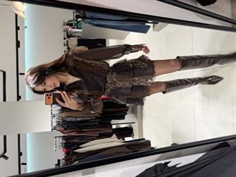 DANTEL ÇİÇEKLİ ŞİFON MİNİ ELBİSE KAHVE