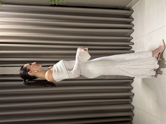 DANTEL İŞLEMELİ MİDİ BOY ELBİSE BEYAZ