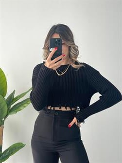 Dilvin Fitilli Yırtık Detay Siyah Crop Kazak