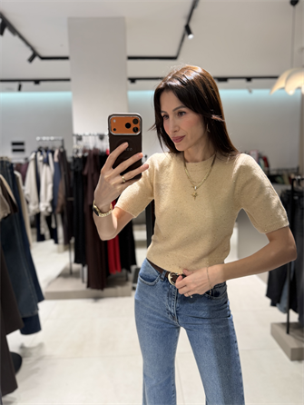 DİLVİN KISA KOLLU SİMLİ KAZAK KREM