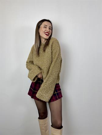 DİLVİN SİMLİ SIRT DEKOLTELİ KAZAK