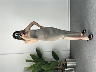 Dilvin Vizon Straplez Yırtmaçlı Elbise