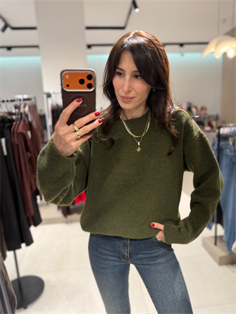 DİLVİN YUMOŞ KAZAK HAKİ 