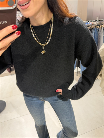 DİLVİN YUMOŞ KAZAK SİYAH