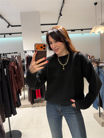 DİLVİN YUMOŞ KAZAK SİYAH