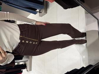 DÜĞME DETAY İSPANYOL JEAN KAHVE