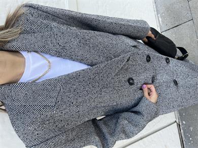 Düğmeli Balık Sırtı Kaşe 