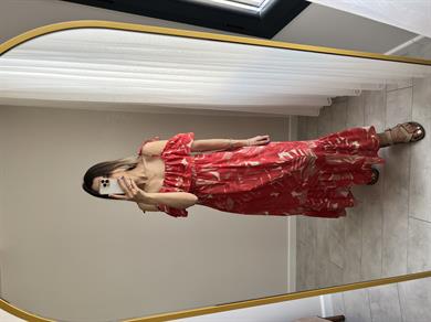 Düşük Omuz Askılı Elbise