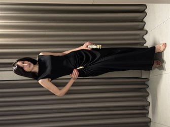 Gold Toka Detay Askılı Midi Elbise SİYAH