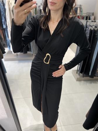 Gold Toka Detay Midi Boy Elbise SİYAH