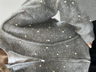 İnci Detay Gri Hırka 