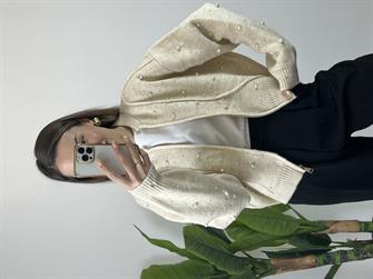 İnci Detay Krem Hırka 