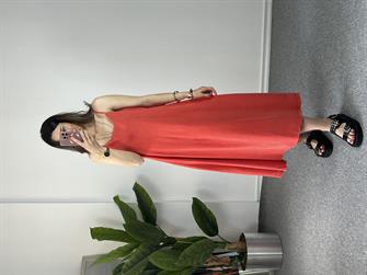 İp Askılı Yıkamalı Kırmızı Elbise