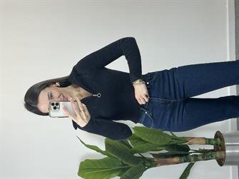 Kamyoner Yaka Fermuarlı Siyah Yumoş Kazak