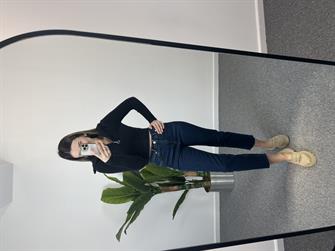 Kamyoner Yaka Fermuarlı Siyah Yumoş Kazak