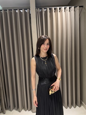 Kavis Yaka Şifon Elbise SİYAH