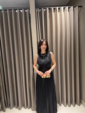 Kavis Yaka Şifon Elbise SİYAH