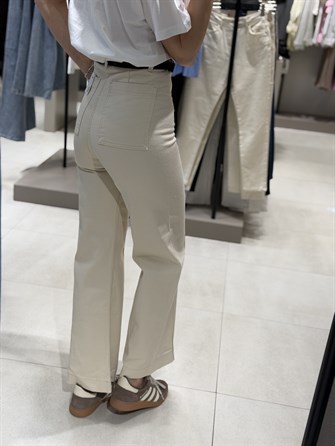 Kemerli Bol Paça Jean KREM