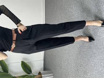 Kemerli Havuç Paça Siyah Pantolon