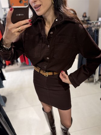 KEMERLİ KOT ELBİSE KAHVE