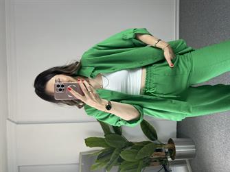 Keten Gömlekli Yeşil Takım 