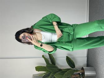 Keten Gömlekli Yeşil Takım 