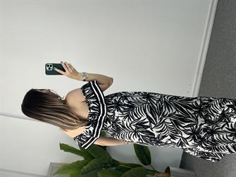 Madonna Çiçekli Siyah Elbise