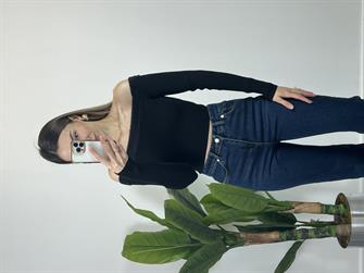 Madonna Yaka Kürklü Crop Siyah Kazak