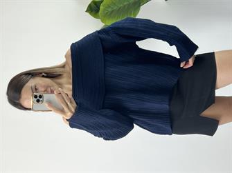 Madonna Yaka Lacivert Kazak