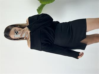 Madonna Yaka Siyah Kazak