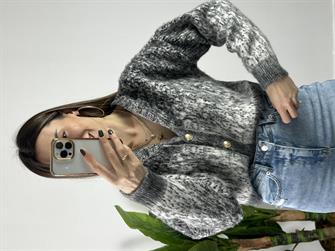 Marka Model Gri Düğmeli Hırka