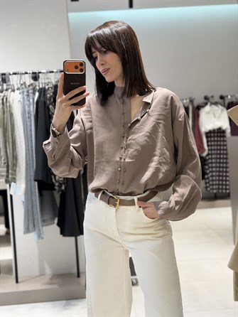 Marka Muadili Düğme Detay Gömlek VİZON