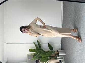 Modal Kumaş Krem Kısa Kollu Elbise