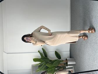 Modal Kumaş Krem Kısa Kollu Elbise