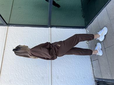 Omuz Detaylı Eşofman Takımı