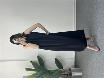 Omzu Bağlamalı Tensel Siyah Elbise