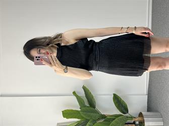 Parlak Siyah Mini Elbise