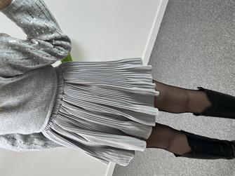 PİLELİ GRİ ŞORT ETEK