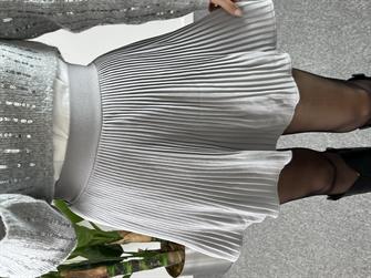 PİLELİ GRİ ŞORT ETEK