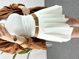 Pileli Kemerli Beyaz Etek