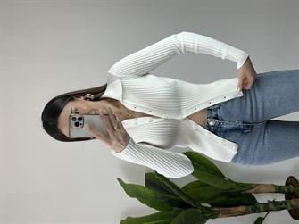 Polo Yaka Düğmeli Beyaz Hırka