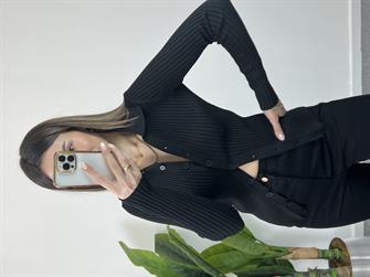 Polo Yaka Düğmeli Siyah Hırka