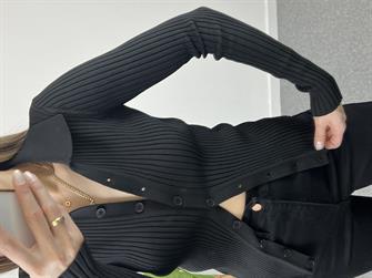 Polo Yaka Düğmeli Siyah Hırka