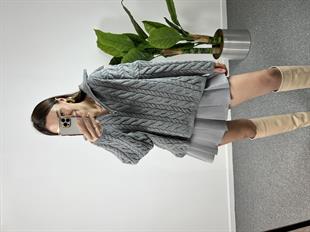 Saç Örgülü Fermuarlı Gri Kazak