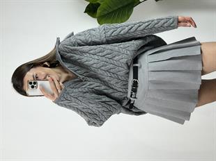 Saç Örgülü Fermuarlı Gri Kazak