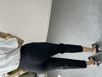 Siyah Dar Paça Kumaş Pantolon