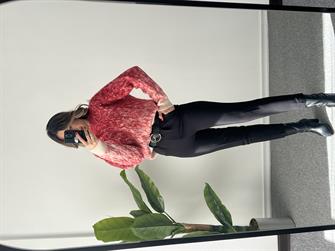 Taşlı Yün Kırmızı Kazak