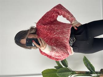 Taşlı Yün Kırmızı Kazak