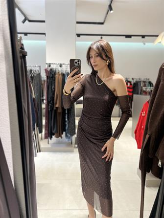 Tek Omuz Taşlı Tül Elbise Kahve