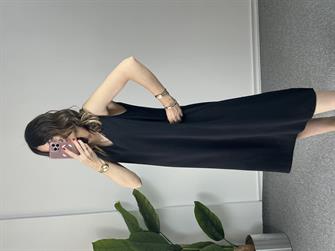 V Yaka Siyah Midi Boy Elbise